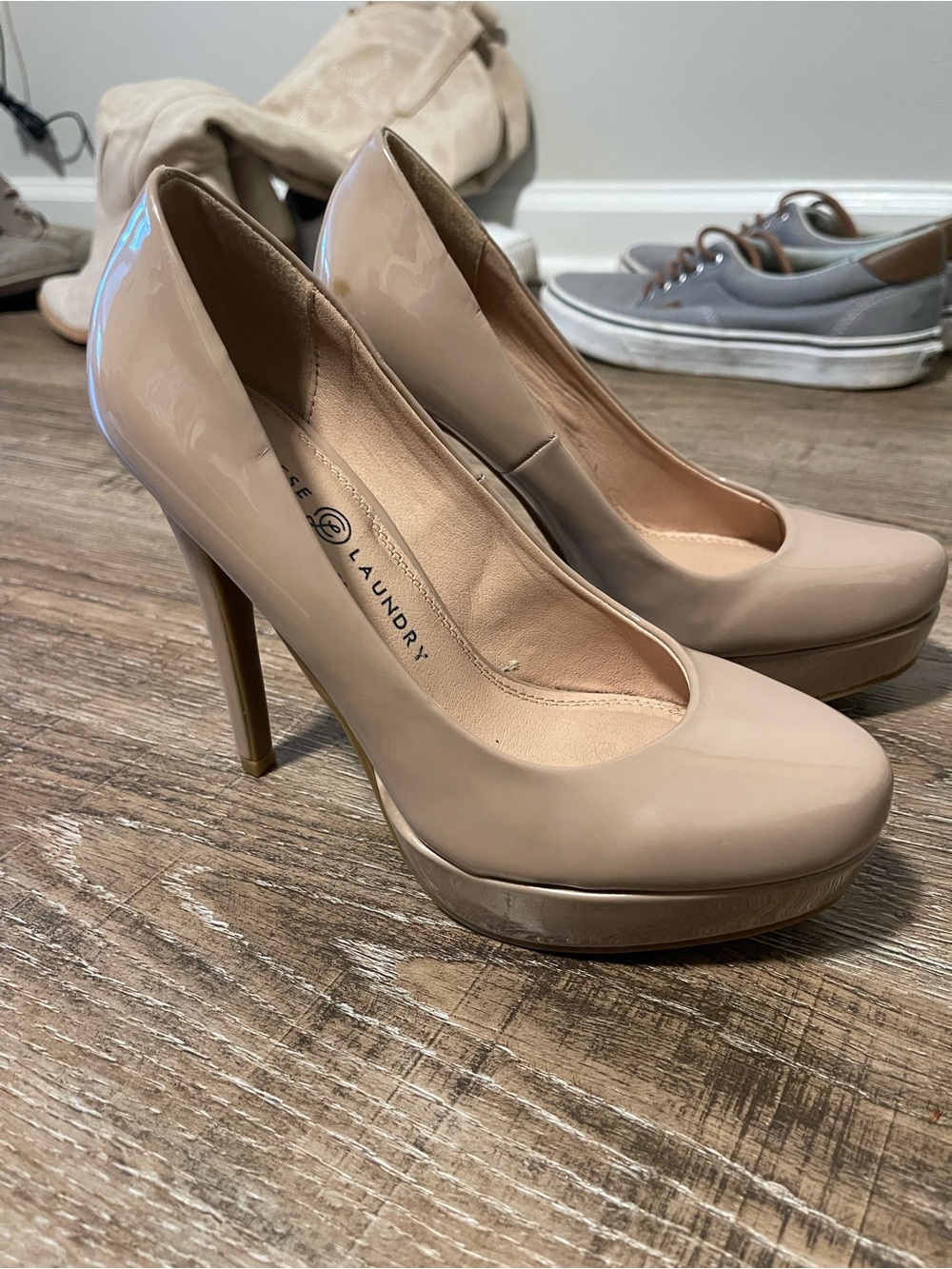 Chinese Laundry Patent Platform Pumps